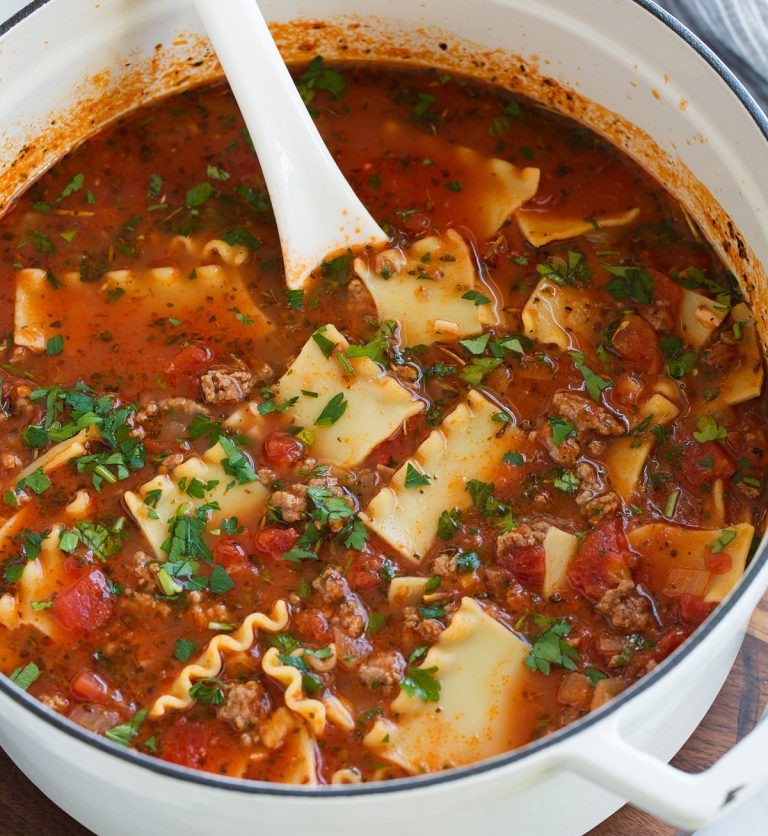 Hearty Lasagna Soup
